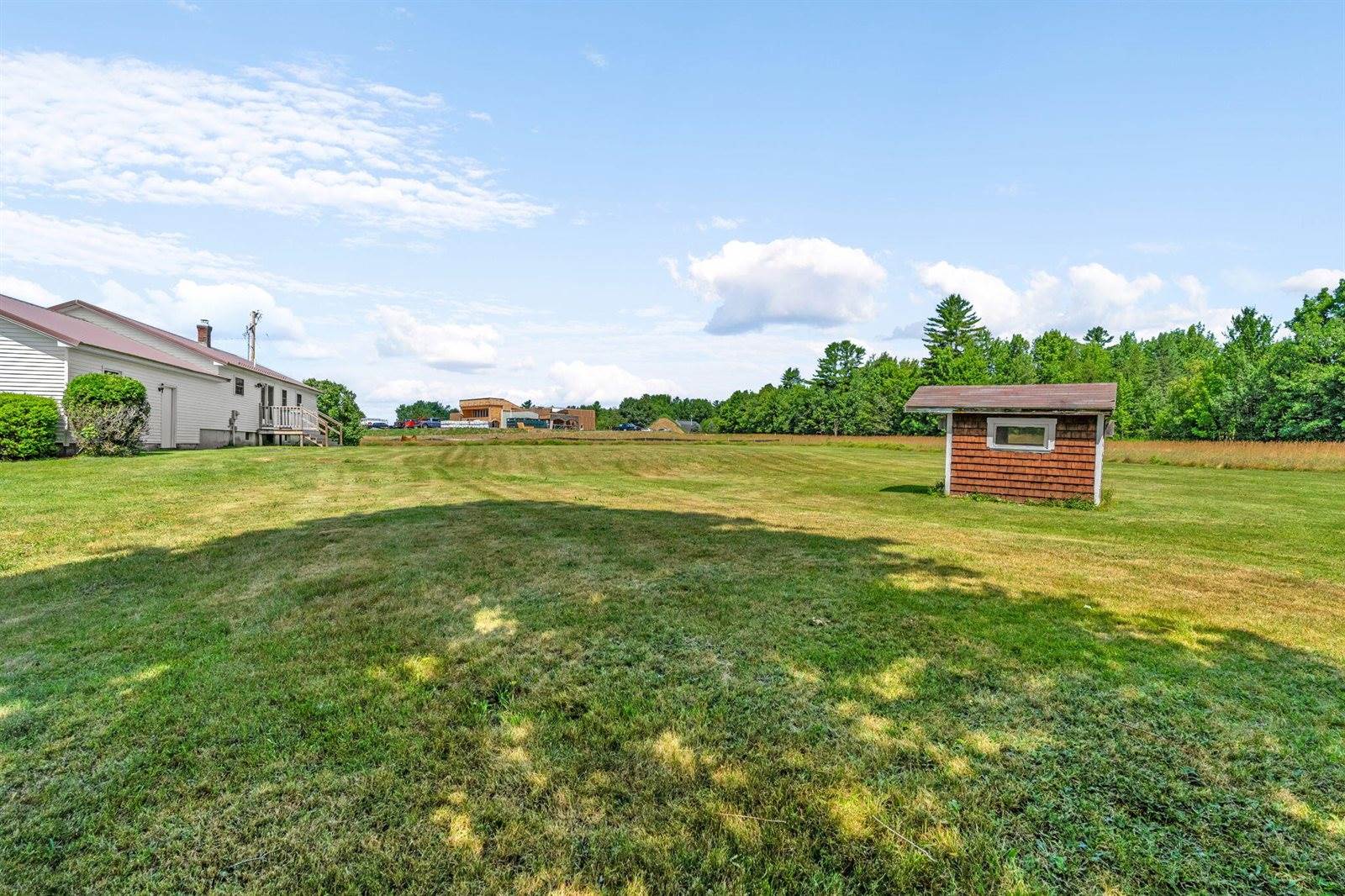 732 Main Street, Corinth, ME 04427