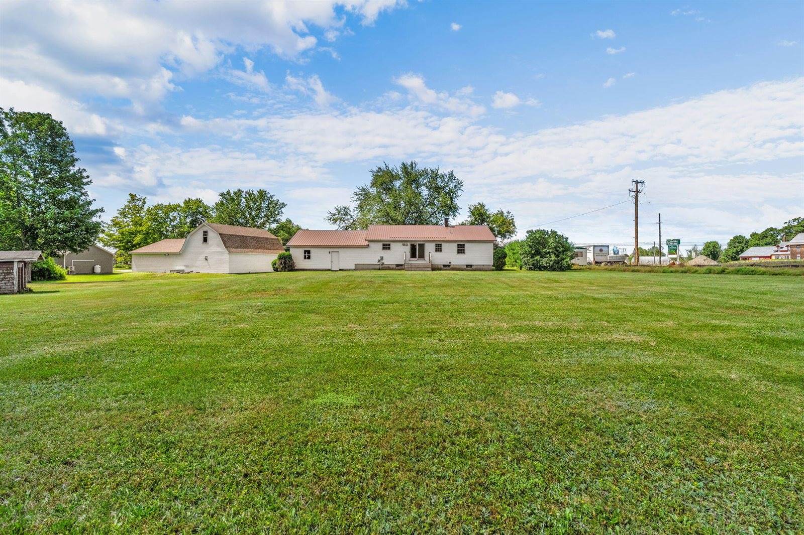 732 Main Street, Corinth, ME 04427
