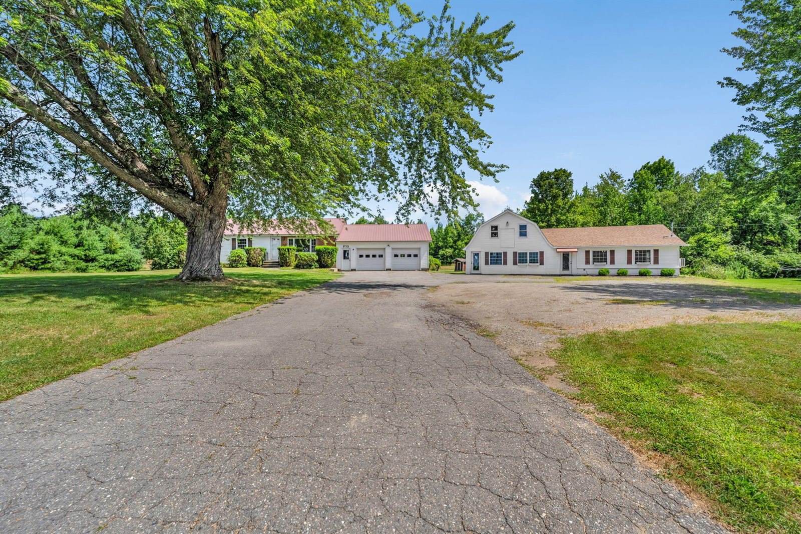 732 Main Street, Corinth, ME 04427