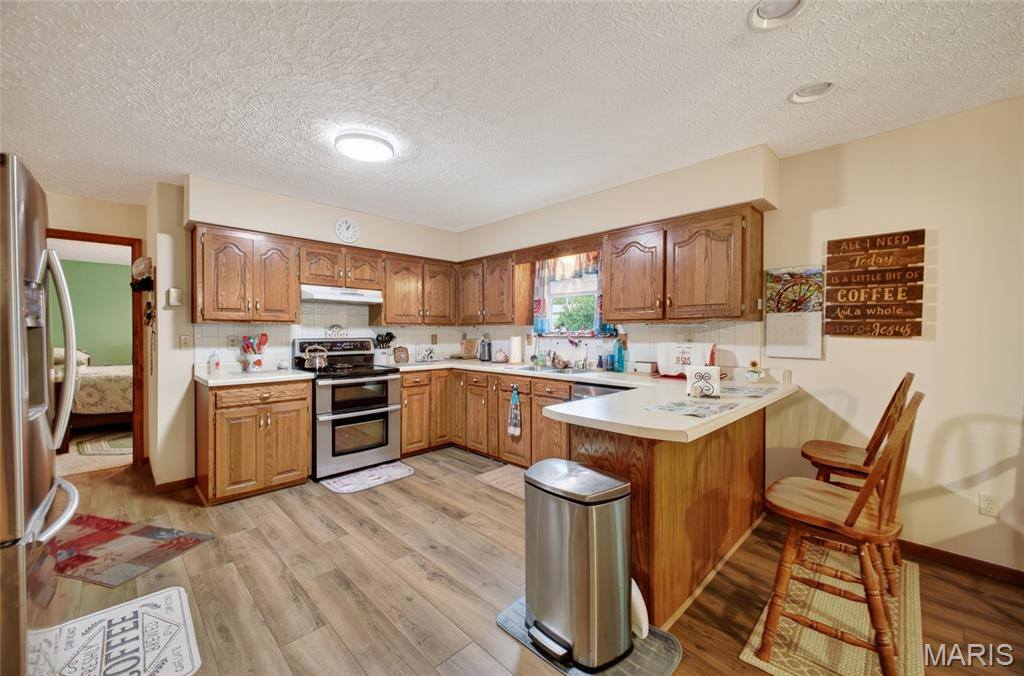101 South Locust Street, Dixon, MO 65459