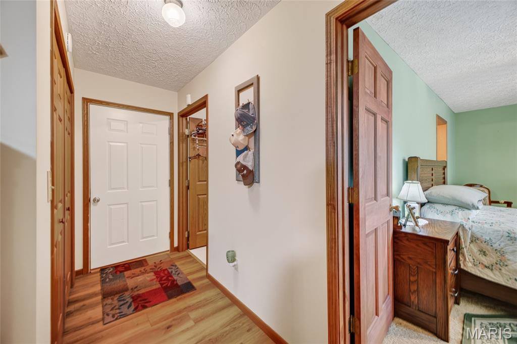 101 South Locust Street, Dixon, MO 65459