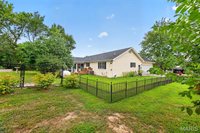 101 South Locust Street, Dixon, MO 65459
