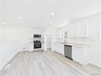 16201 Haidyn Road, Saint Robert, MO 65584