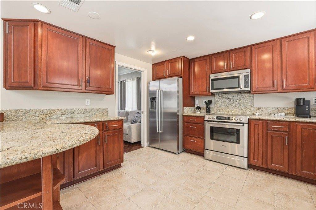 11841 Laughton Way, Porter Ranch, CA 91326