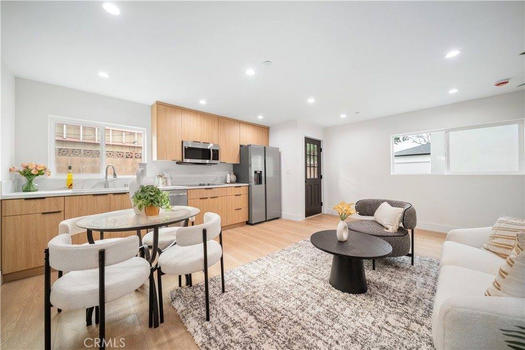 19920 Kittridge Street, Winnetka, CA 91306