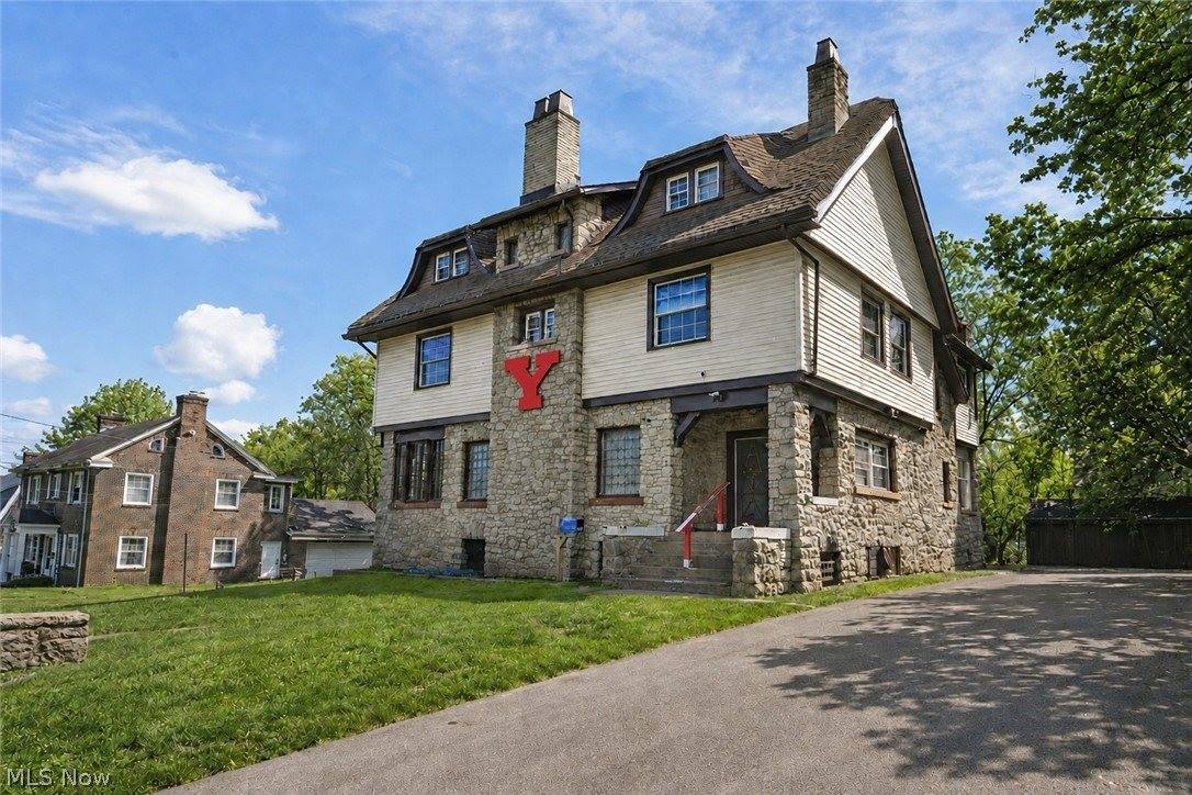 45 Indiana Avenue, Youngstown, OH 44505