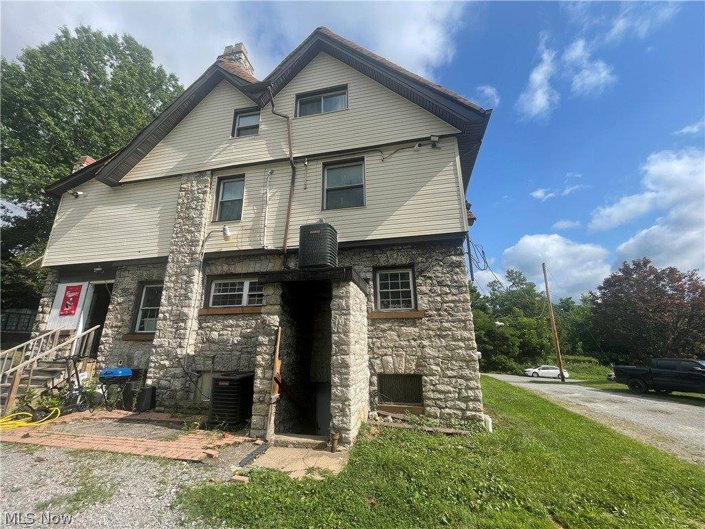45 Indiana Avenue, Youngstown, OH 44505