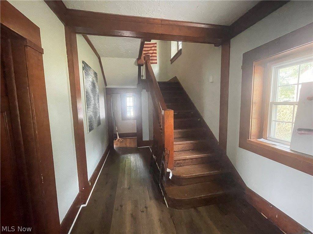 45 Indiana Avenue, Youngstown, OH 44505