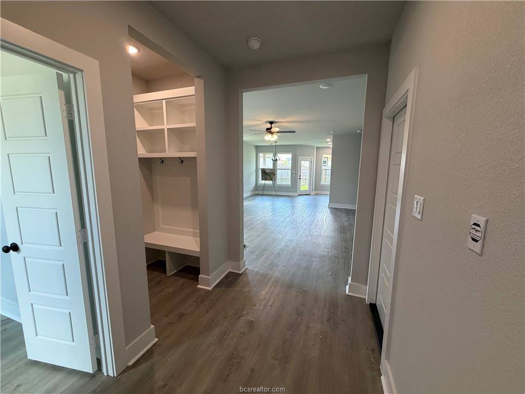 907 Fork Court, College Station, TX 77845