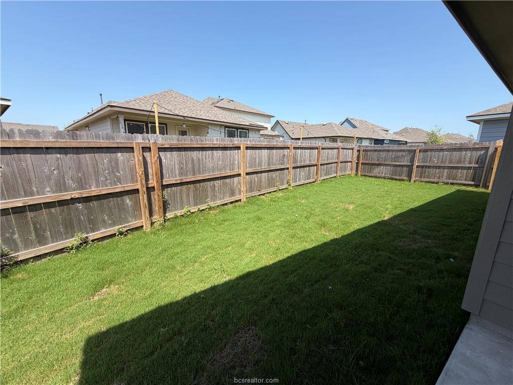 907 Fork Court, College Station, TX 77845