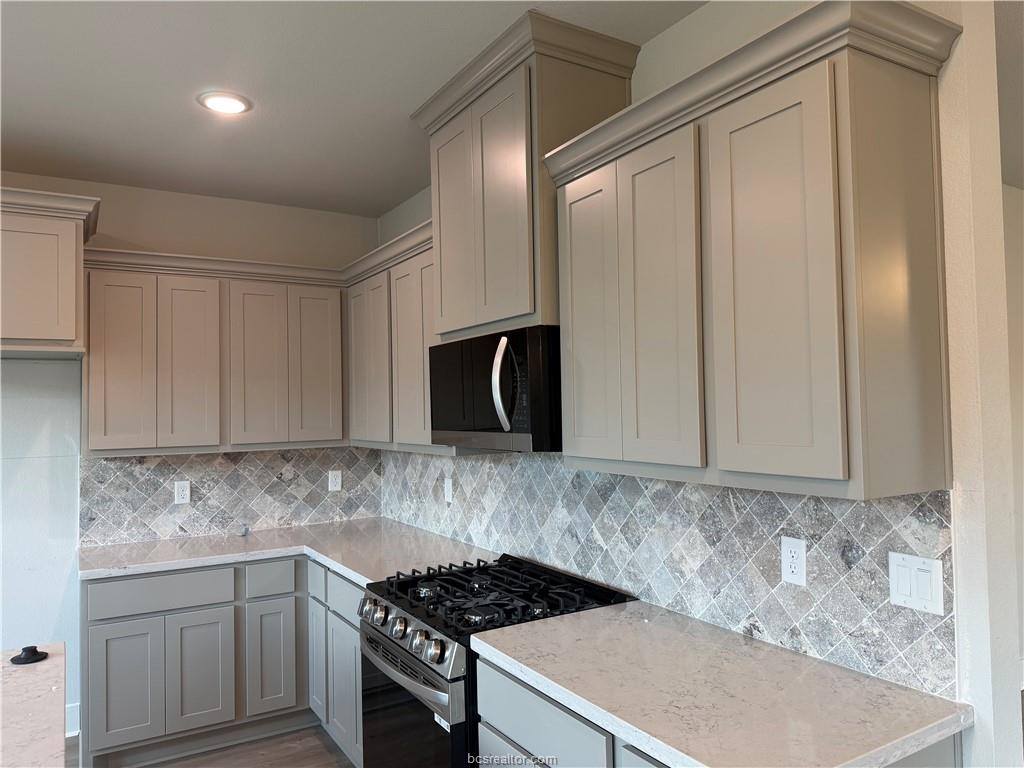 907 Fork Court, College Station, TX 77845