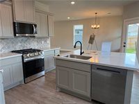 907 Fork Court, College Station, TX 77845
