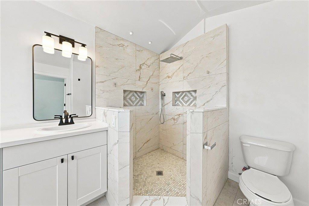 18027 North Shore, Hidden Valley Lake, CA 95467