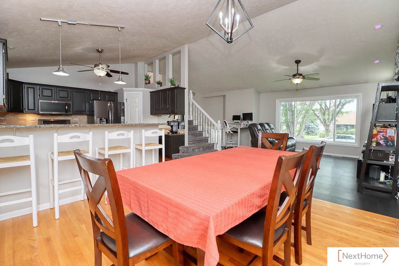 517 Lakeshore Drive, Lincoln, NE 68528