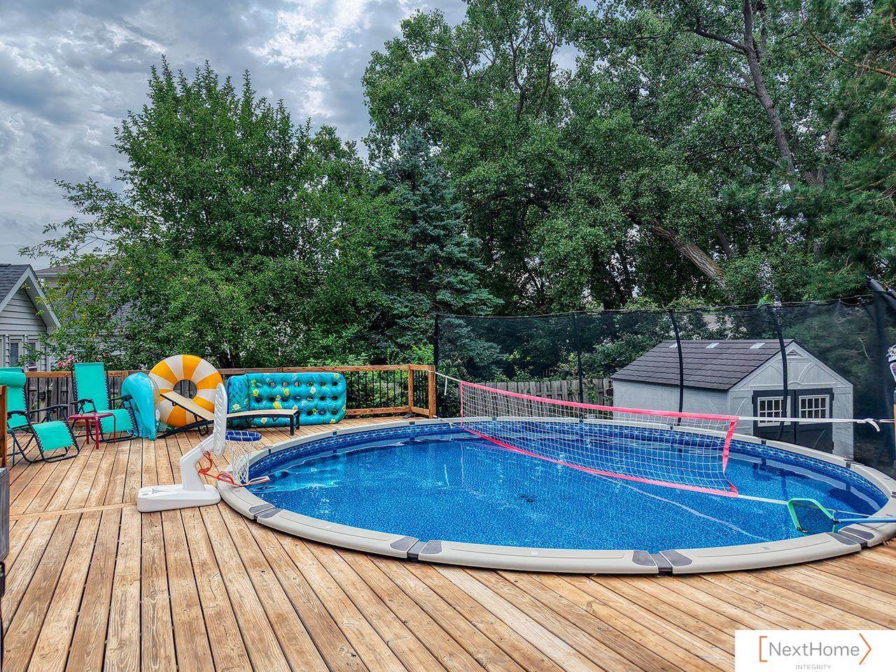 517 Lakeshore Drive, Lincoln, NE 68528