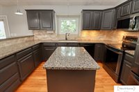 517 Lakeshore Drive, Lincoln, NE 68528