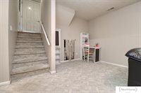 517 Lakeshore Drive, Lincoln, NE 68528