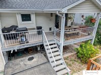 517 Lakeshore Drive, Lincoln, NE 68528