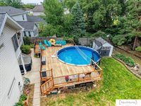 517 Lakeshore Drive, Lincoln, NE 68528