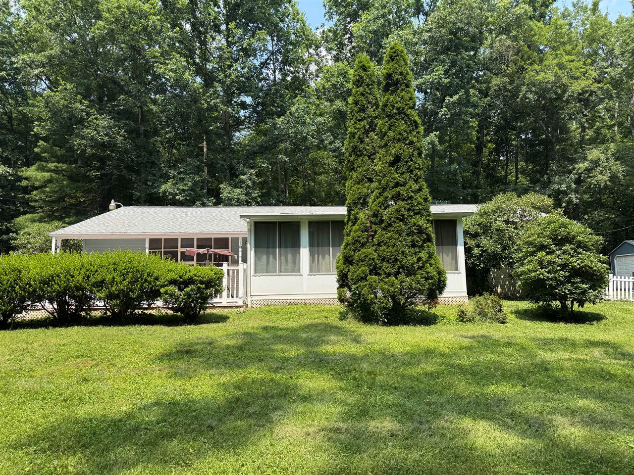68 Pine Grove Road, Newport, PA 17074