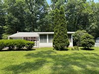 68 Pine Grove Road, Newport, PA 17074