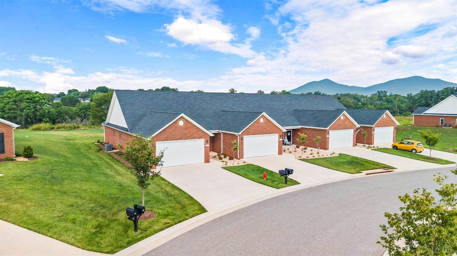 155 Villa Oak Circle, Bedford, VA 24523