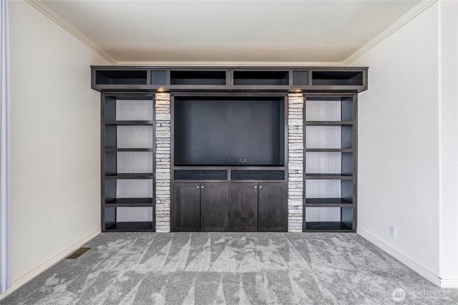 6350 Portay Way, Ferndale, WA 98248