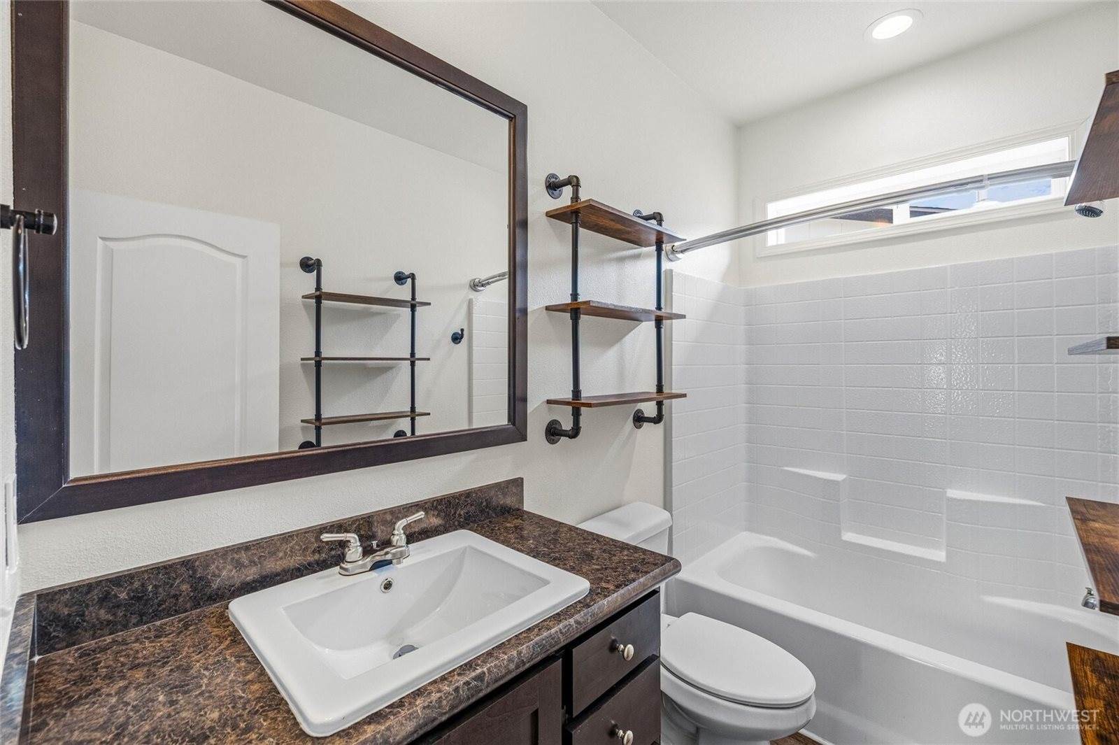 6350 Portay Way, Ferndale, WA 98248