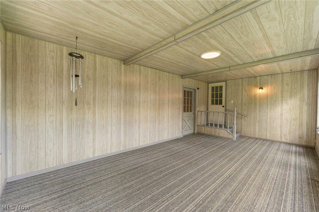 10393 Rapp Road, New Middletown, OH 44442
