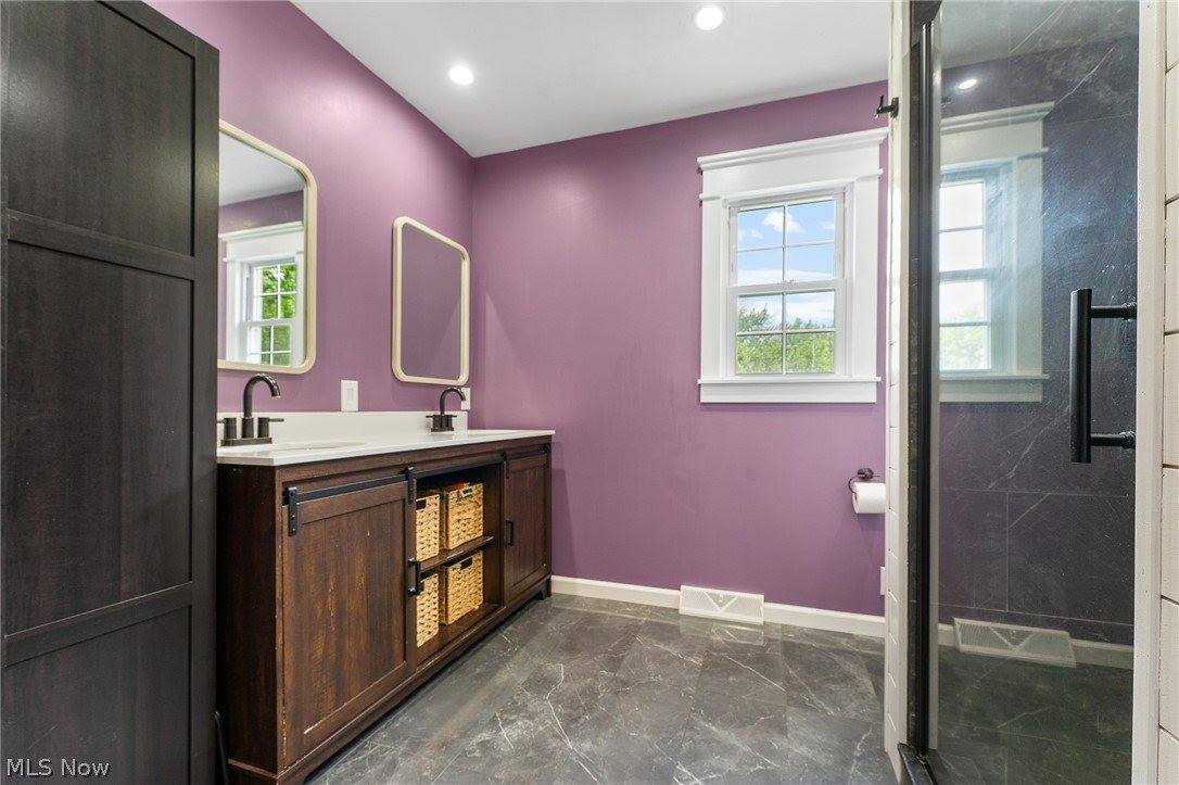 10393 Rapp Road, New Middletown, OH 44442