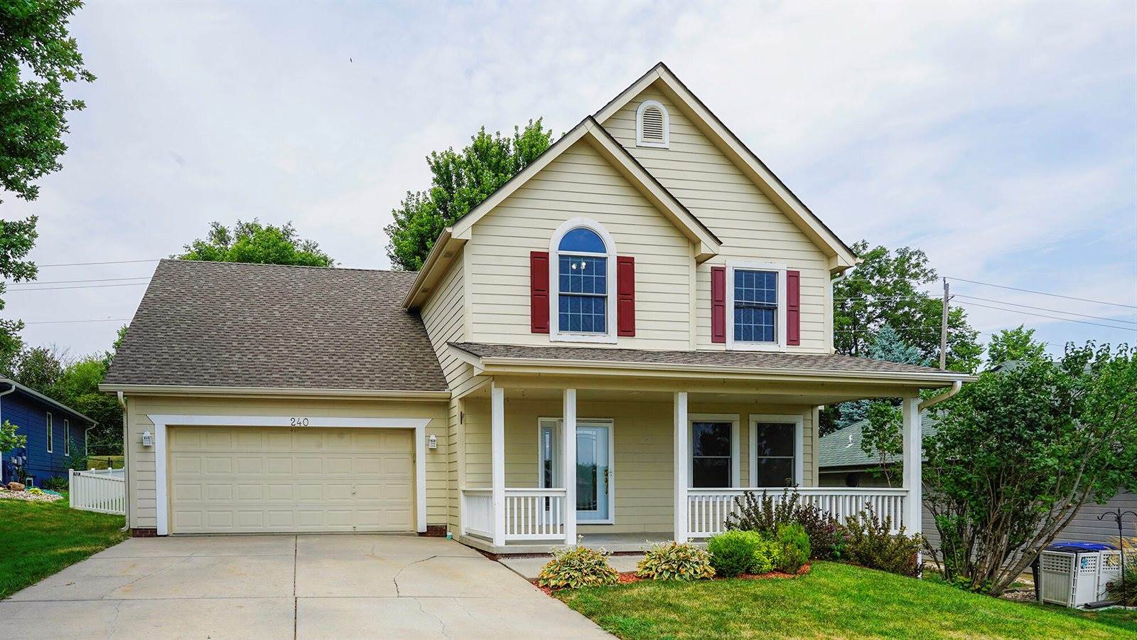 240 Canterbury Circle, Council Bluffs, IA 51503