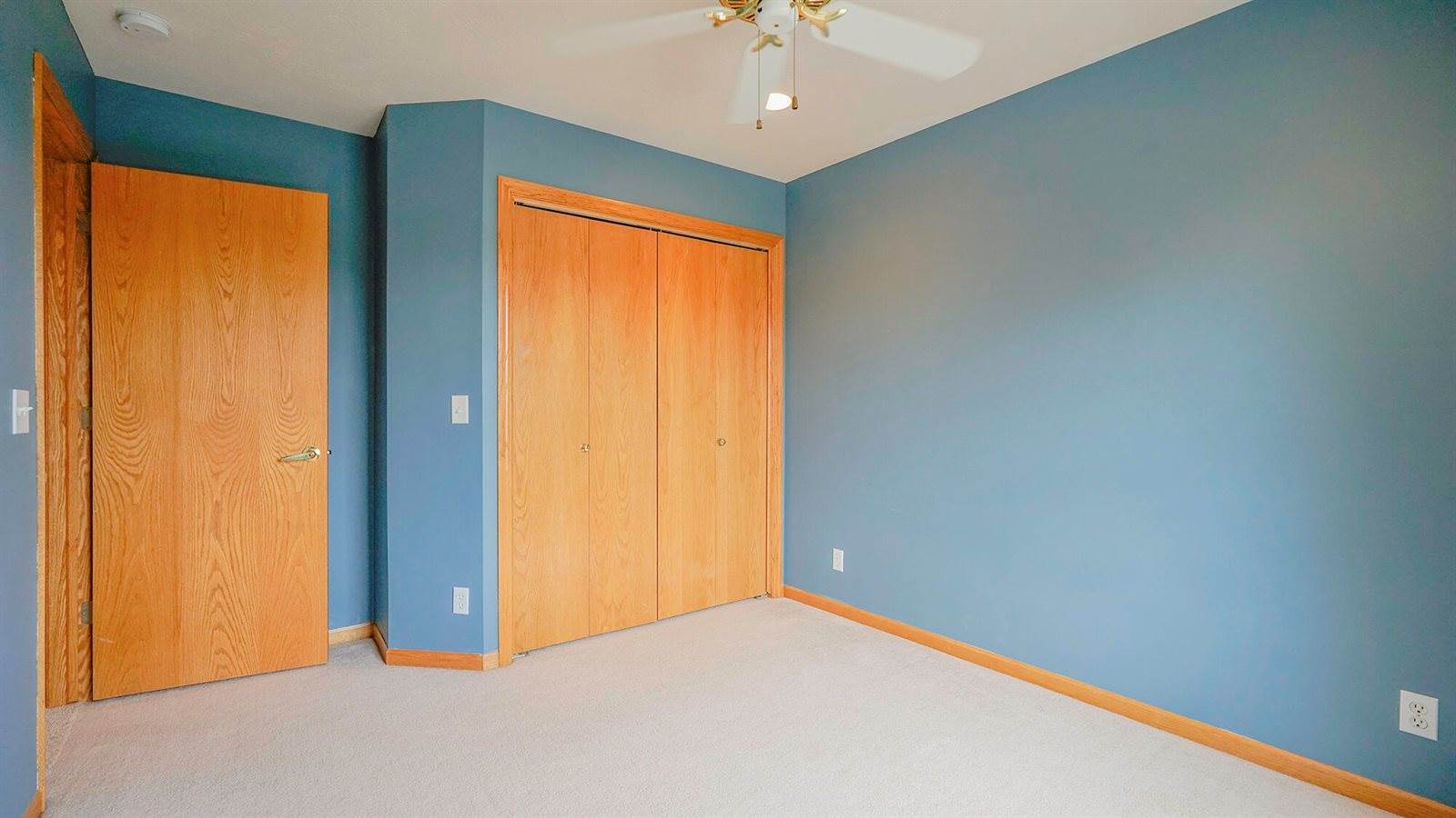 240 Canterbury Circle, Council Bluffs, IA 51503