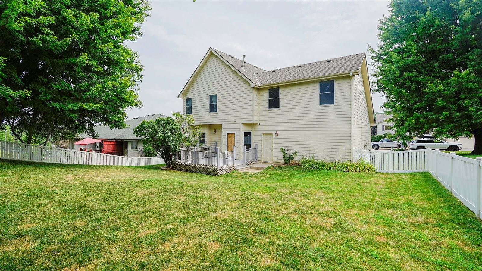 240 Canterbury Circle, Council Bluffs, IA 51503