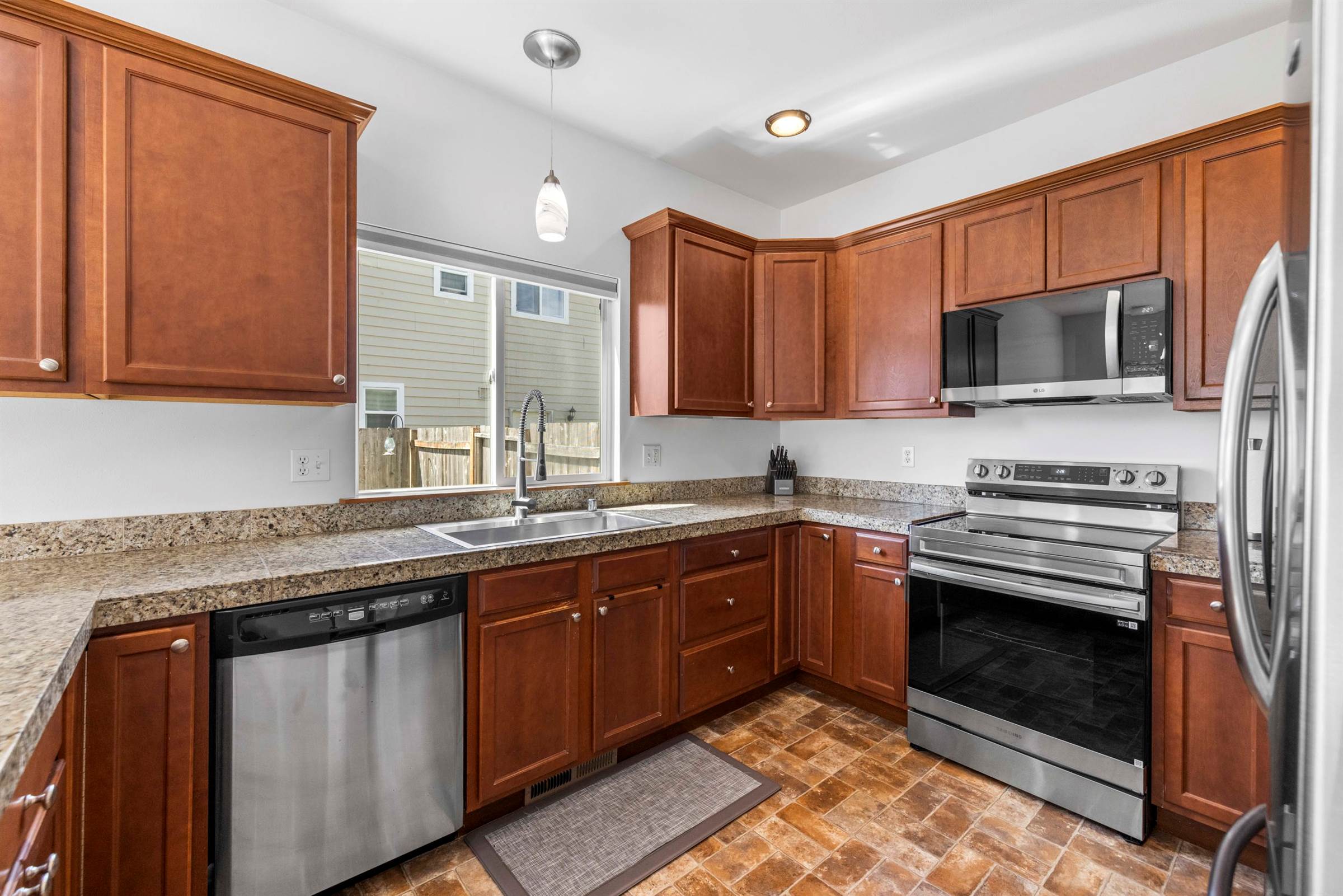 1810 Tundra Loop, Mount Vernon, WA 98273