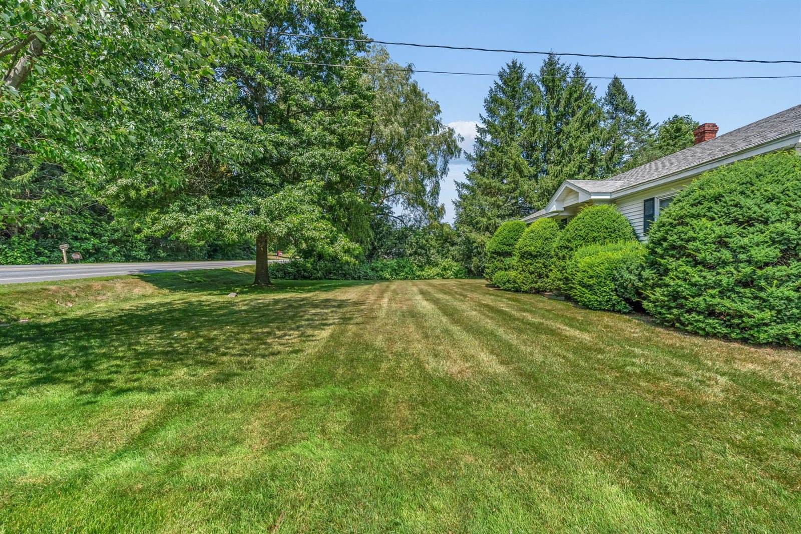 2639 Union Street, Hermon, ME 04401