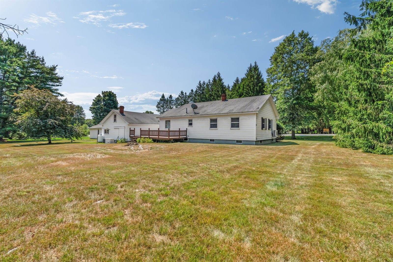 2639 Union Street, Hermon, ME 04401