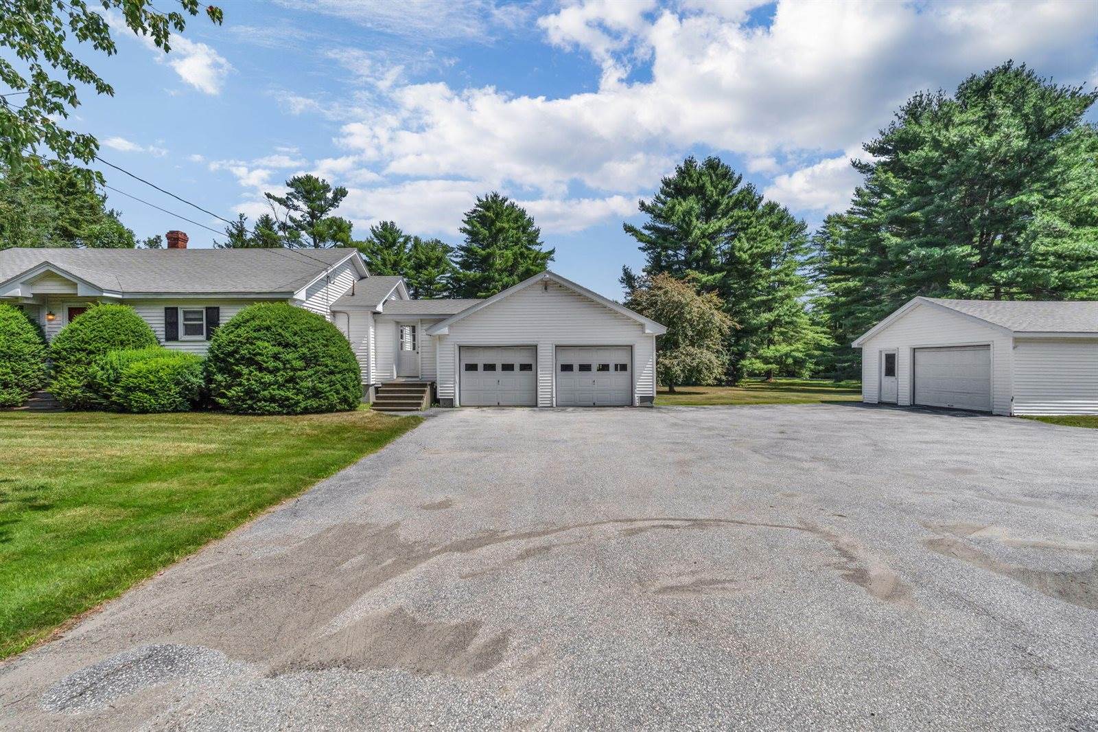 2639 Union Street, Hermon, ME 04401
