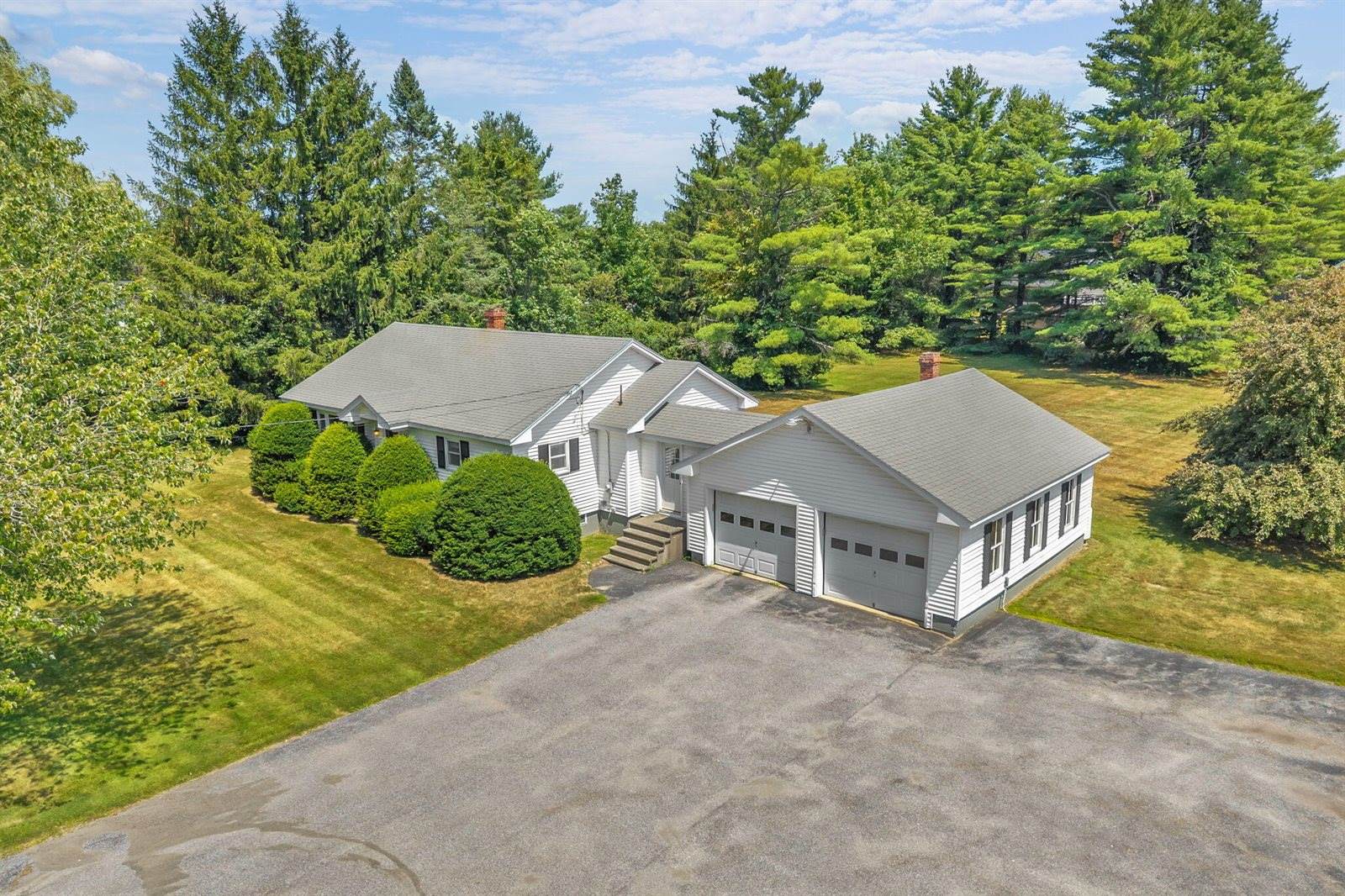 2639 Union Street, Hermon, ME 04401