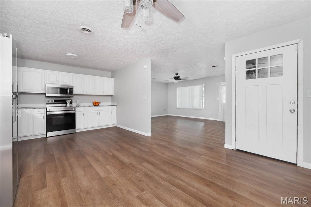 14423 Tailor Road, Saint Robert, MO 65584