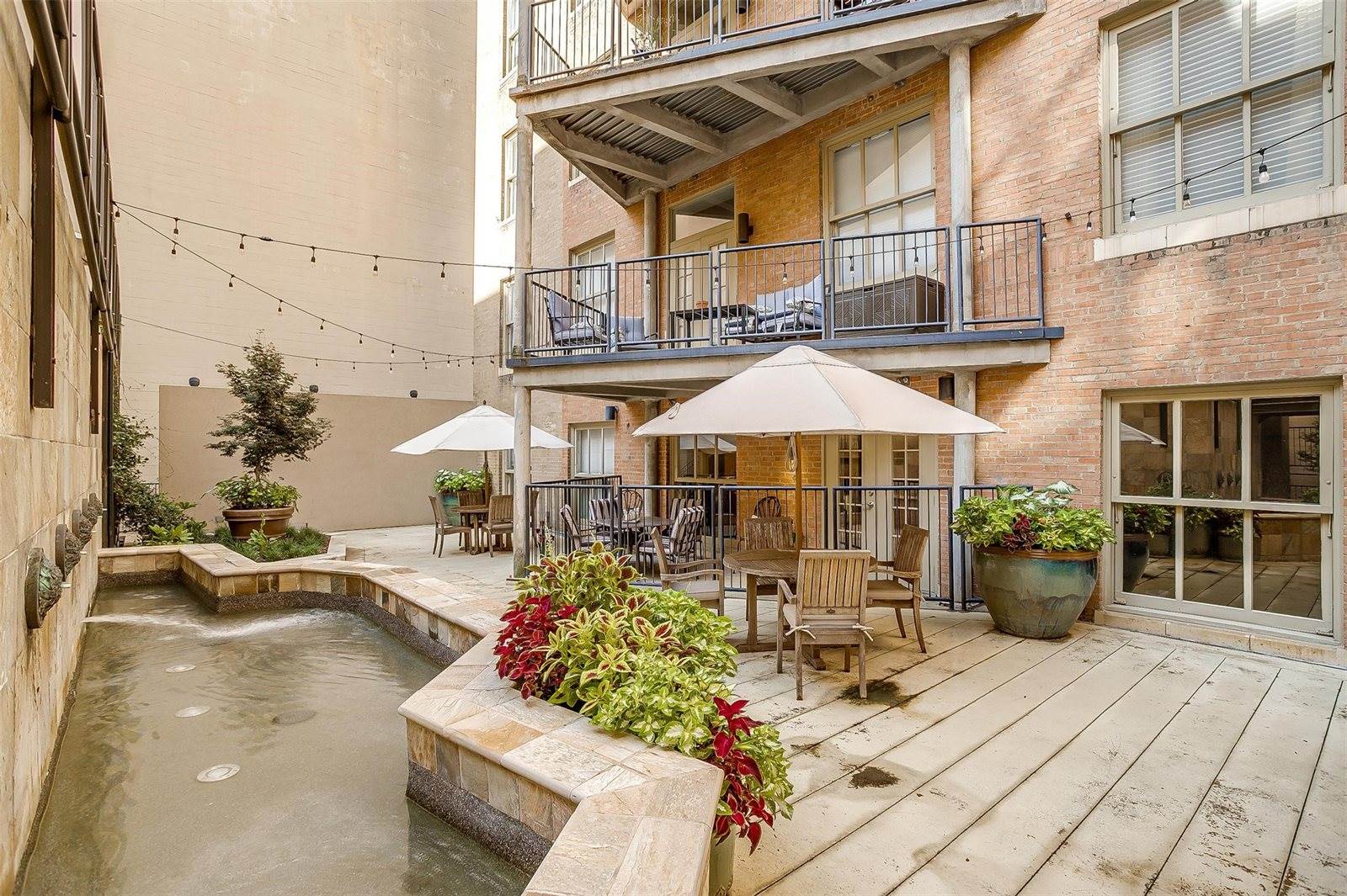 411 West 7th Street, Fort Worth, TX 76102