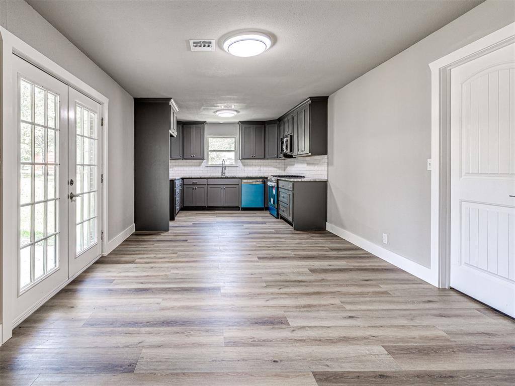 5704 Earl Drive, Shawnee, OK 74804