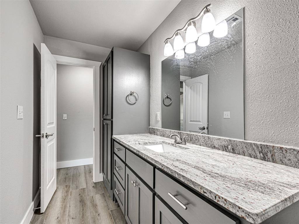 5704 Earl Drive, Shawnee, OK 74804
