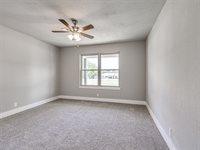 5704 Earl Drive, Shawnee, OK 74804