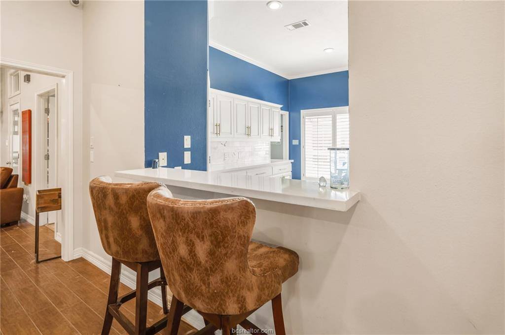 8307 Shadow Oaks, College Station, TX 77845
