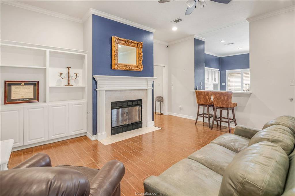 8307 Shadow Oaks, College Station, TX 77845