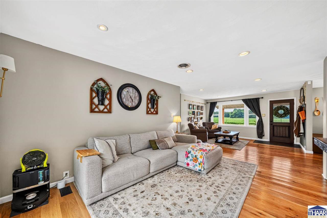 5025 North Miami Gardens, Brazil, IN 47834