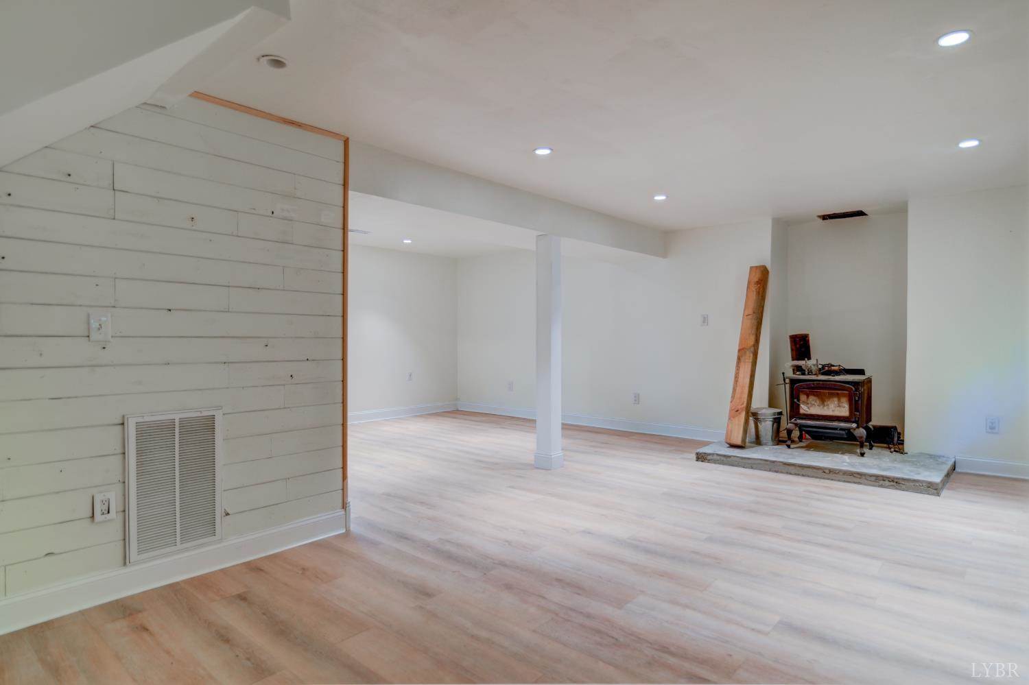 5154 Truman Hill Road, Hardy, VA 24101