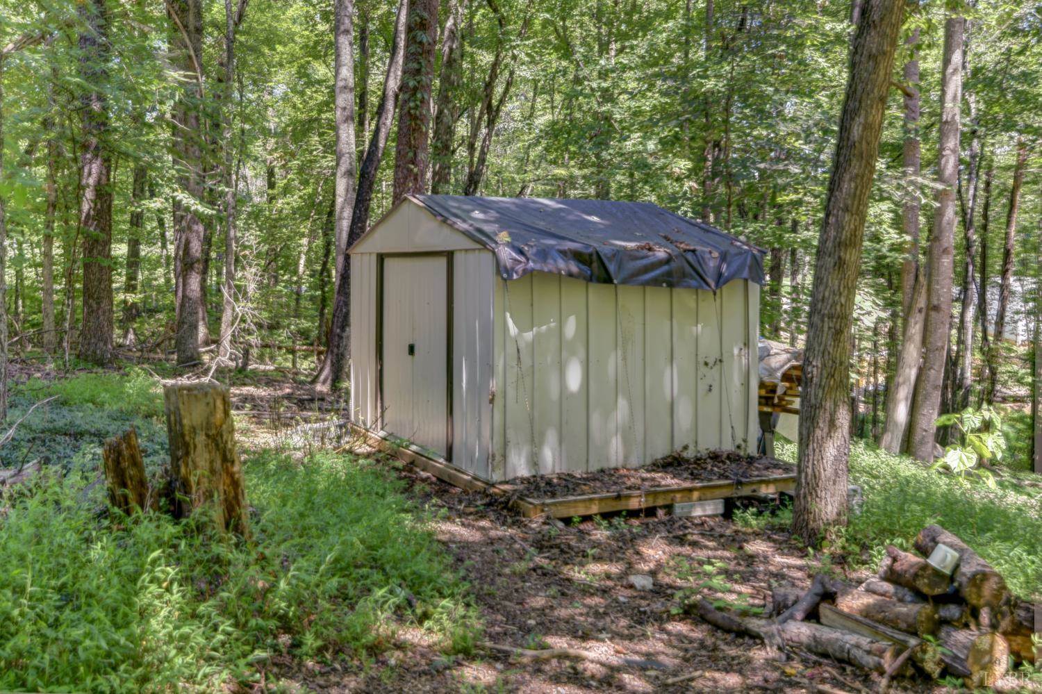 5154 Truman Hill Road, Hardy, VA 24101
