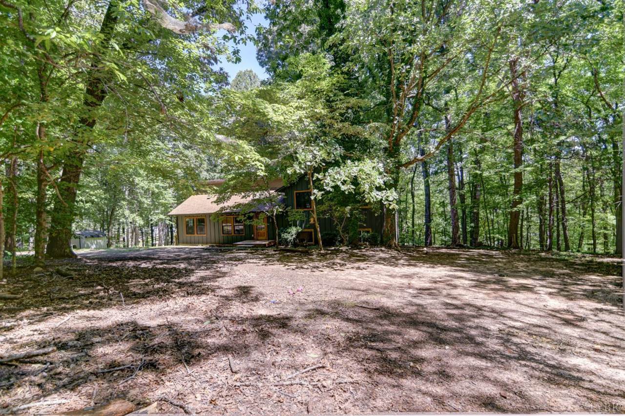 5154 Truman Hill Road, Hardy, VA 24101