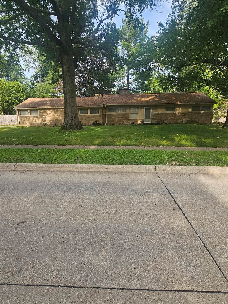 2614 31st Street, Moline, IL 61265